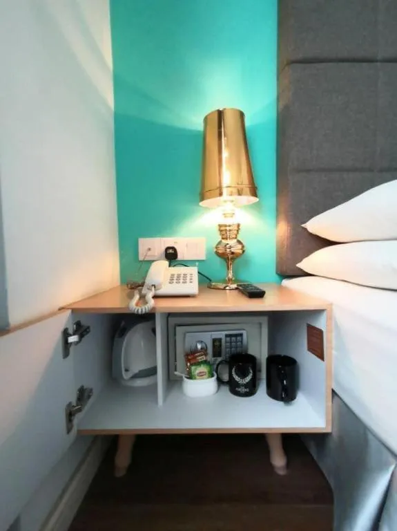 Bed in The Ardens Hotel - Austin