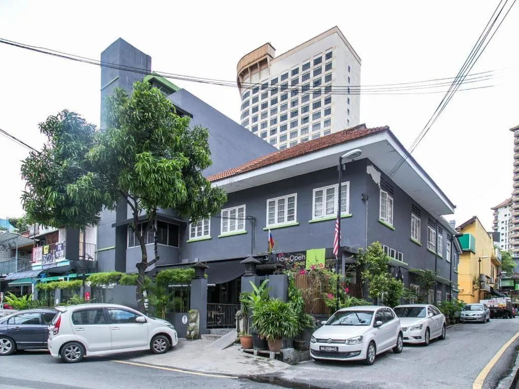 OYO 101 V'la Heritage Hotel