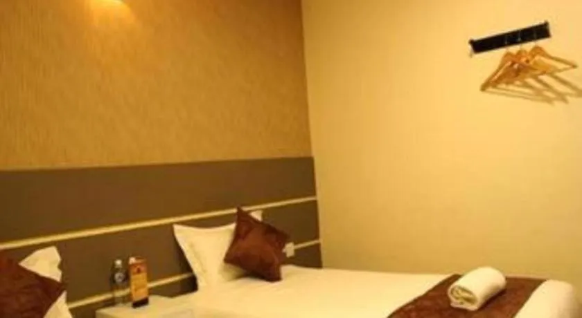 Bed in Rock & Roll Hotel Klang