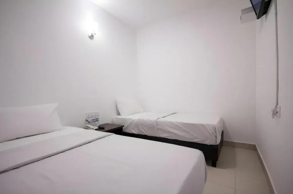 Bed in D Nice Hotel Bed in D Nice Hotel