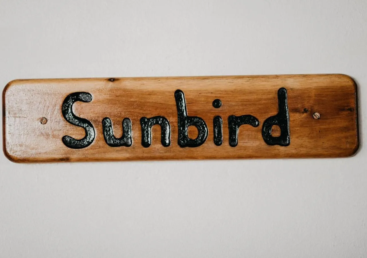 Logo/Certificate/Sign in The Village Lodge