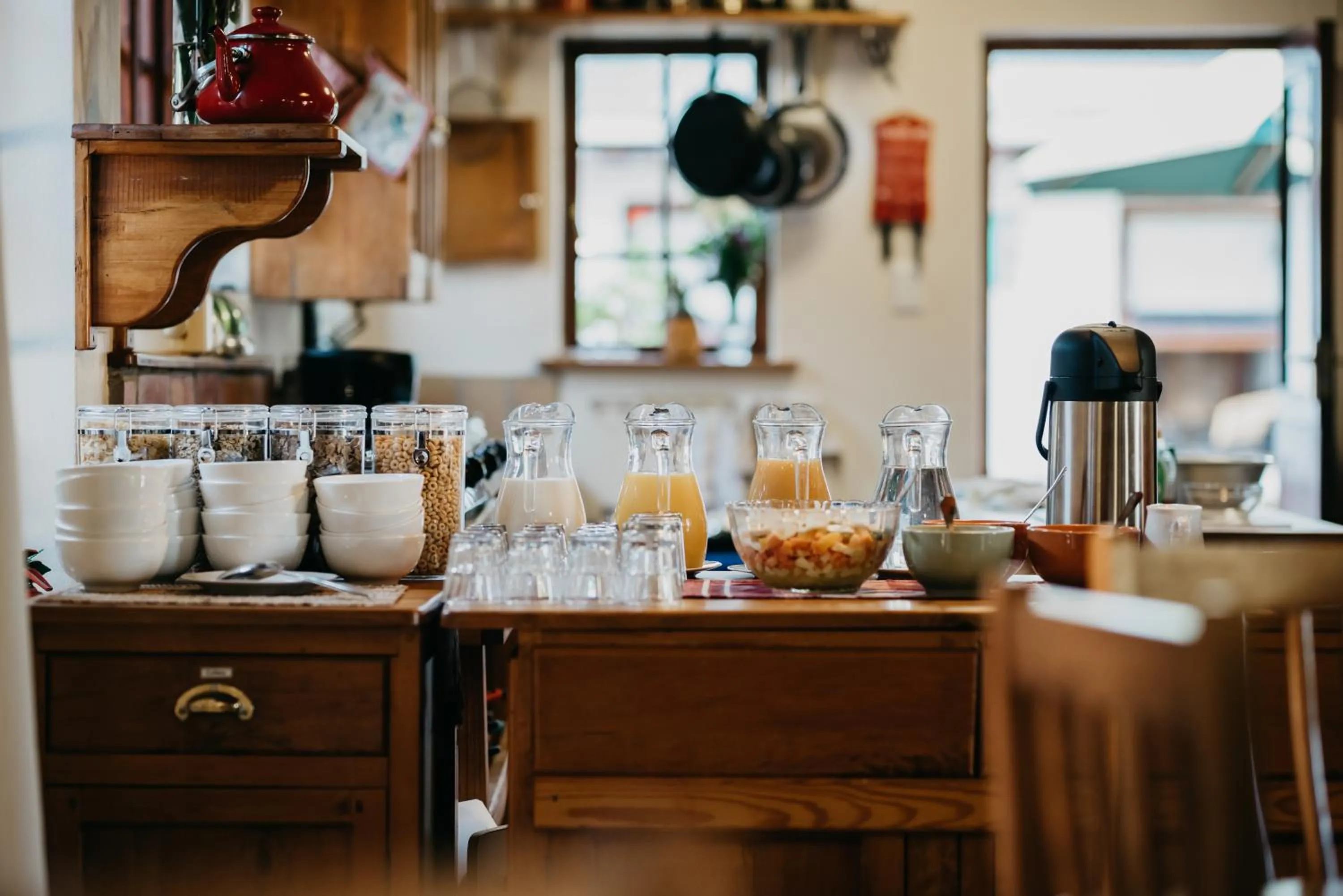 Coffee/tea facilities in The Village Lodge