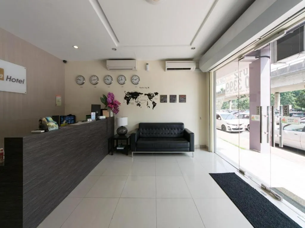 OYO 131 Dejaya Hotel Kota Damansara