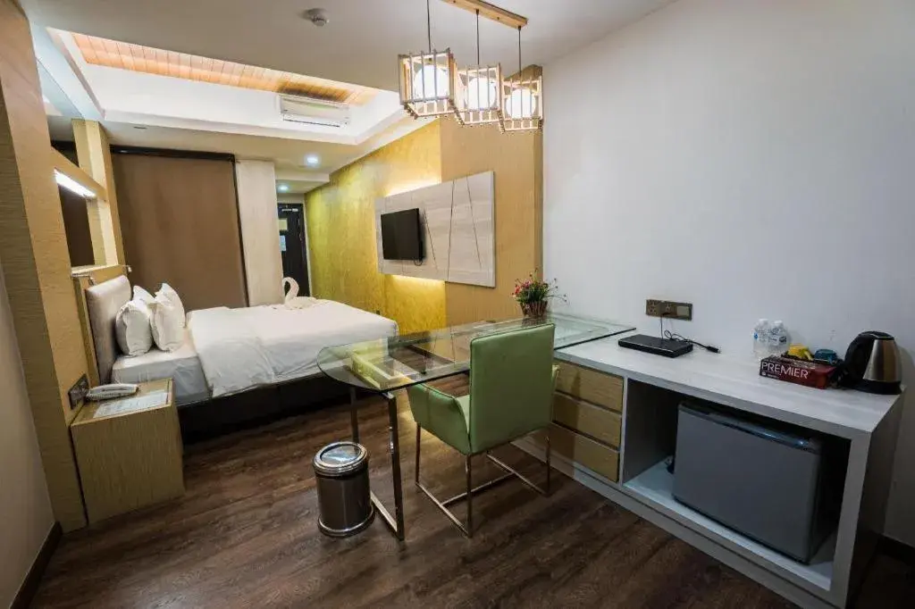 Bed in JC Mark Hotel Bed in JC Mark Hotel