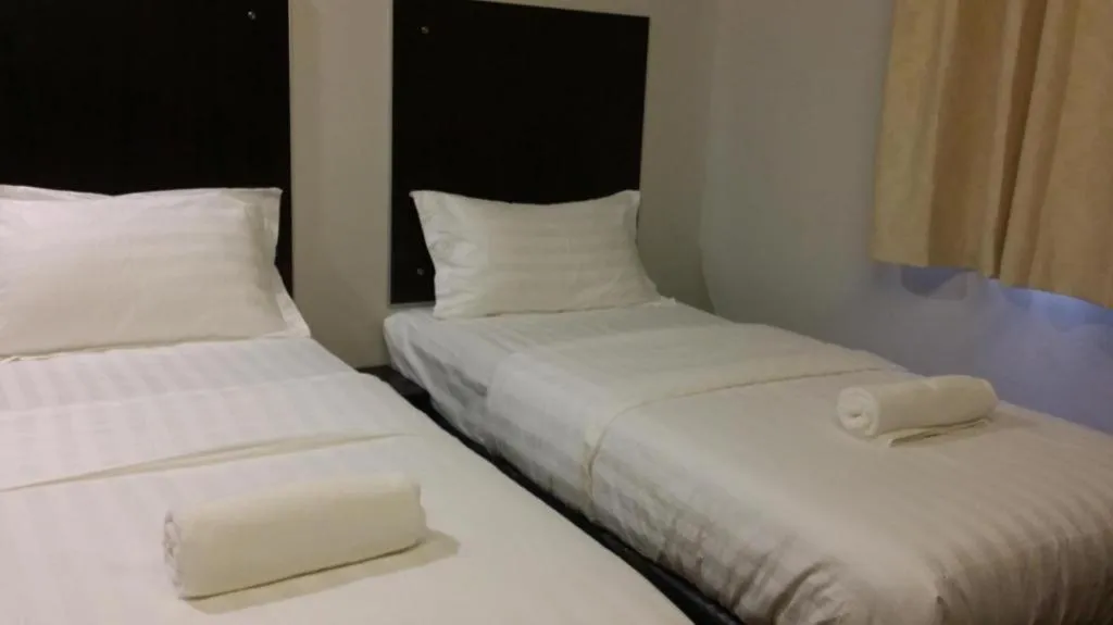 Bed in Portview Hotel