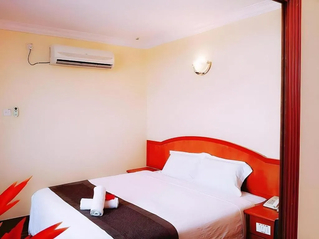 Bed in Global Hotel Labuan