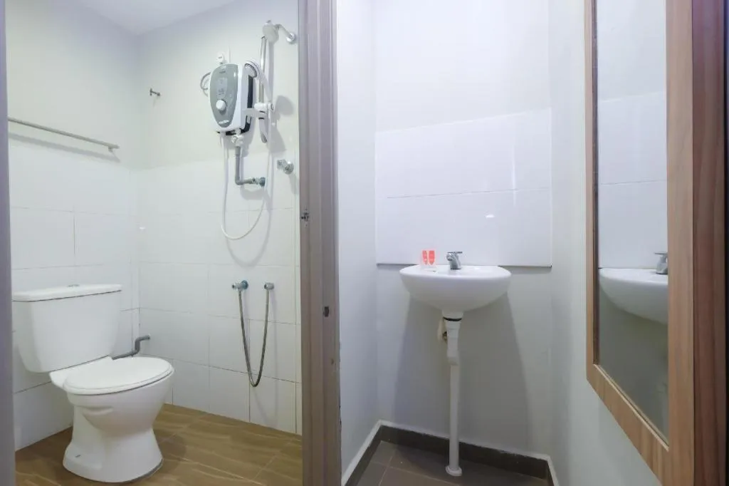 OYO 90553 Hotel 24 Seven