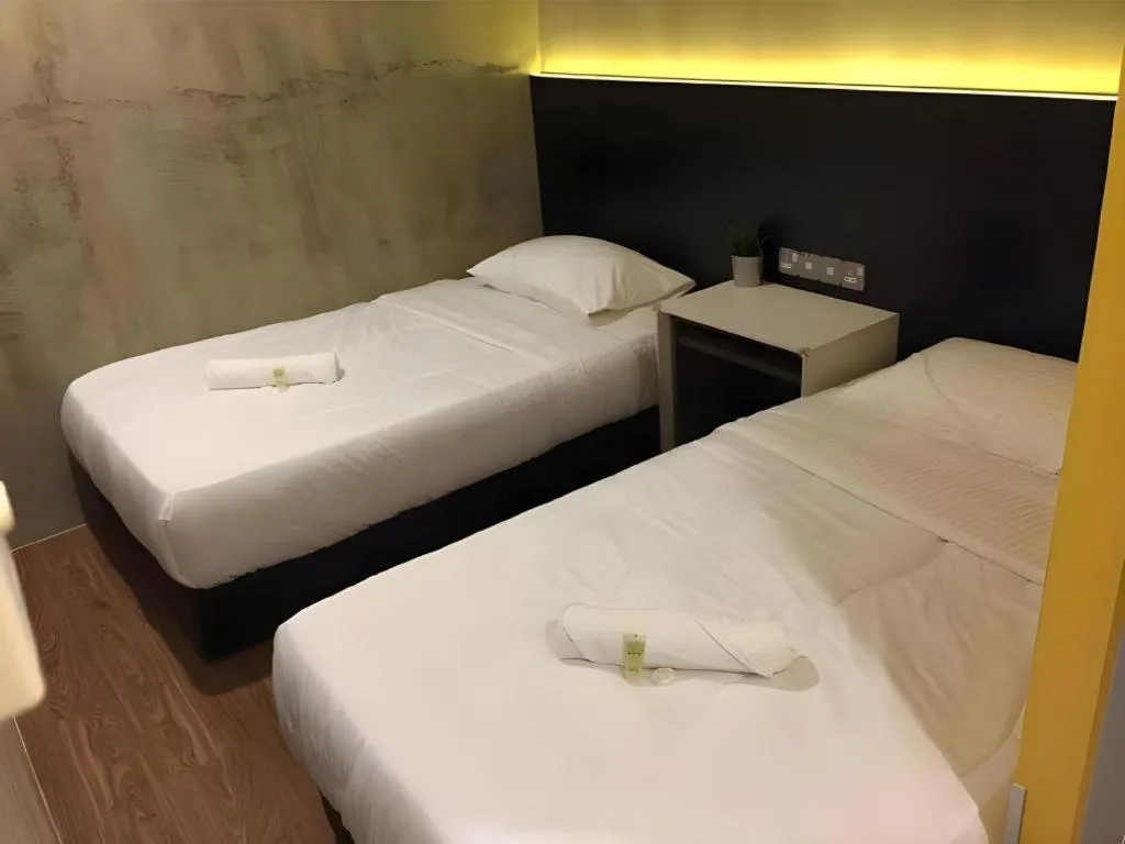 Bed in Monaco Boutique Hotel Kampung Air