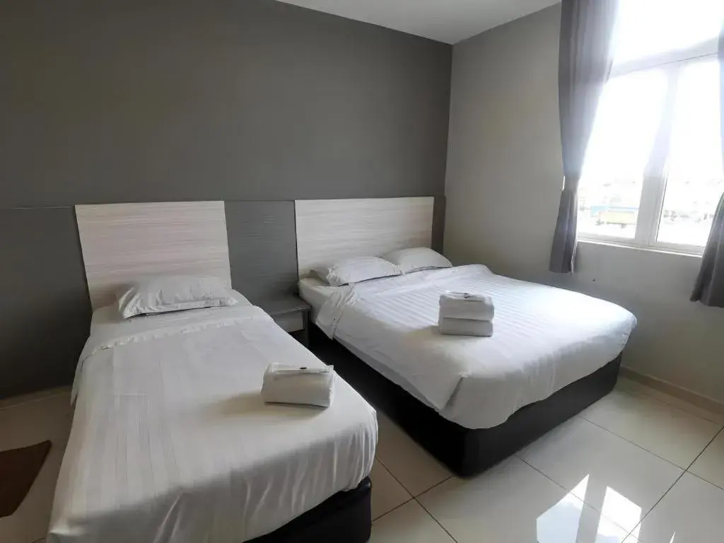 Bed in Pearl Hotel Bed in Pearl Hotel