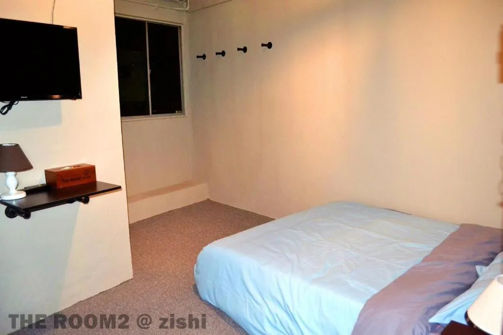 Bed in THE ROOM2 @ Zishi