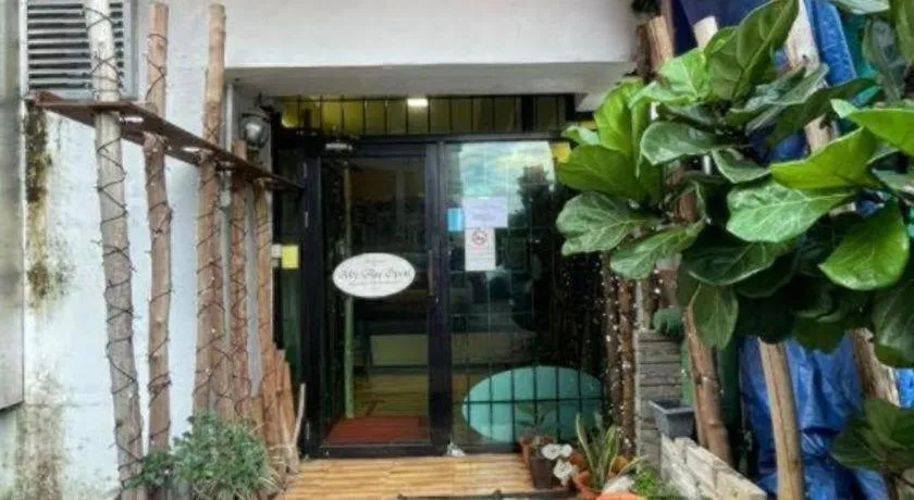 RAINFOREST Budget Stay