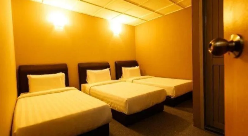 Bed in RAINFOREST Budget Stay