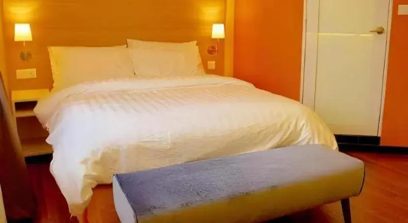 Bed in iStay Hotel Bed in iStay Hotel