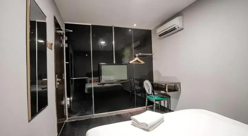 Bed in ARTZ Hotel Bed in ARTZ Hotel