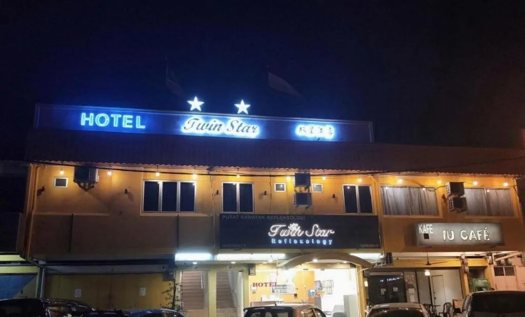 Twin Star Hotel