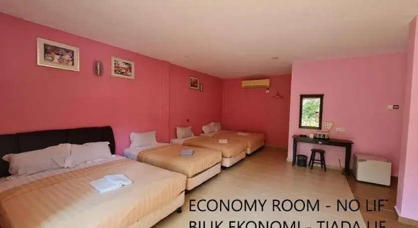 Bed in Cenang View Hotel Bed in Cenang View Hotel