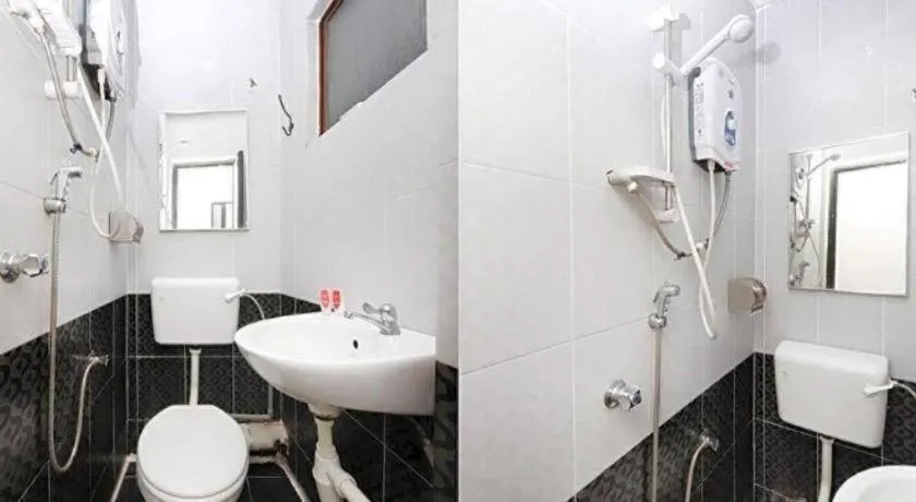 OYO 304 Zero Hour Hotel