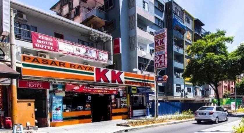 OYO 304 Zero Hour Hotel