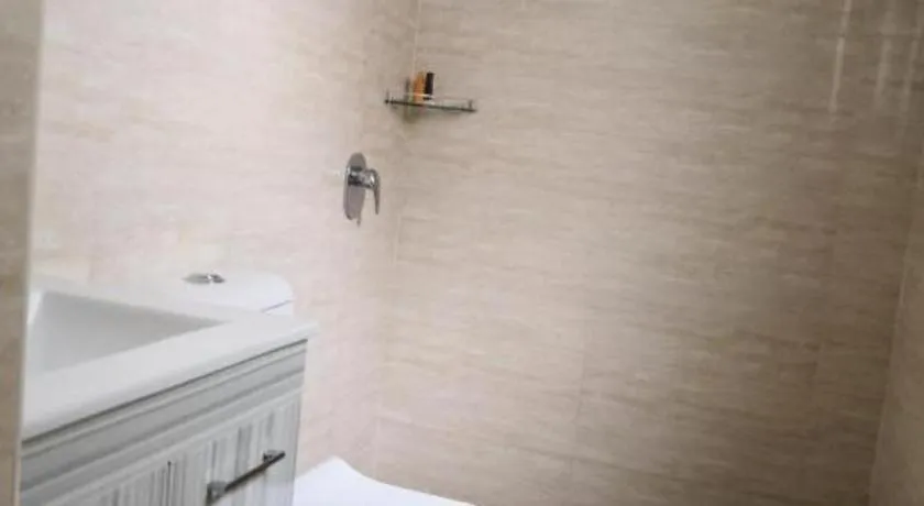 Hotel LoLex Kuchai Lama