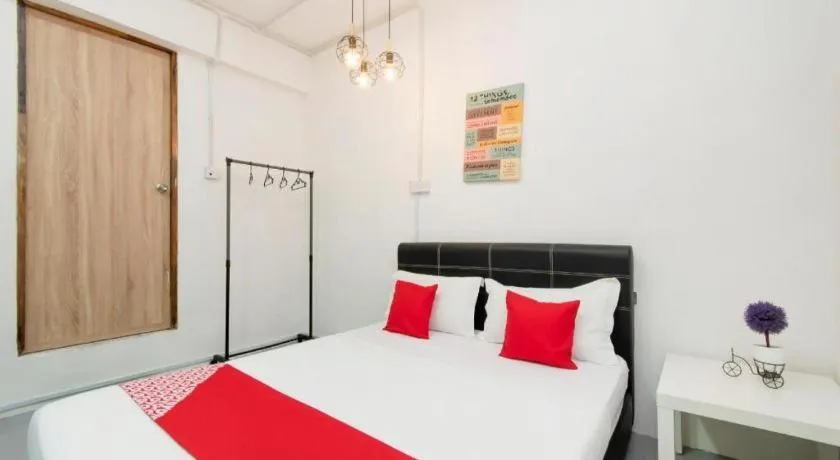 Bed in OYO 43993 Madsuite