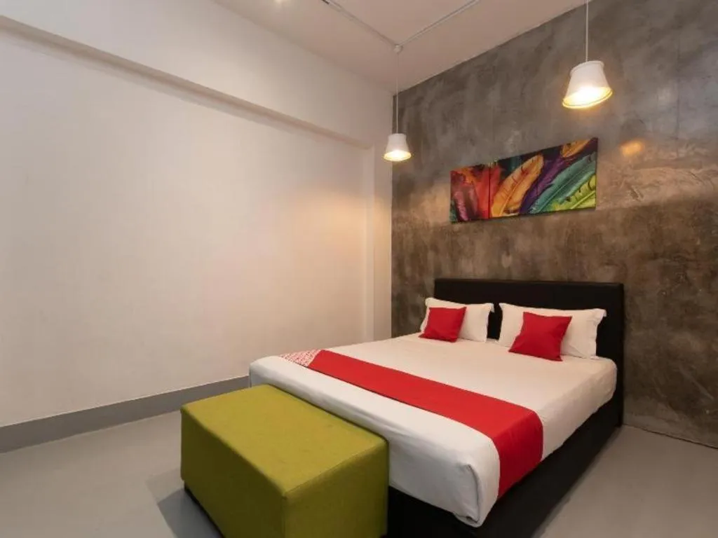 Bed in OYO 43993 Madsuite