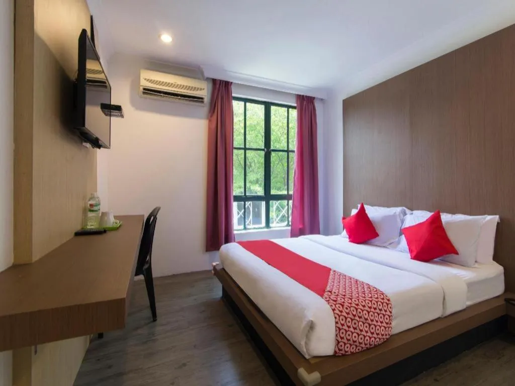 Bed in OYO 1045 Azimuth Hotel