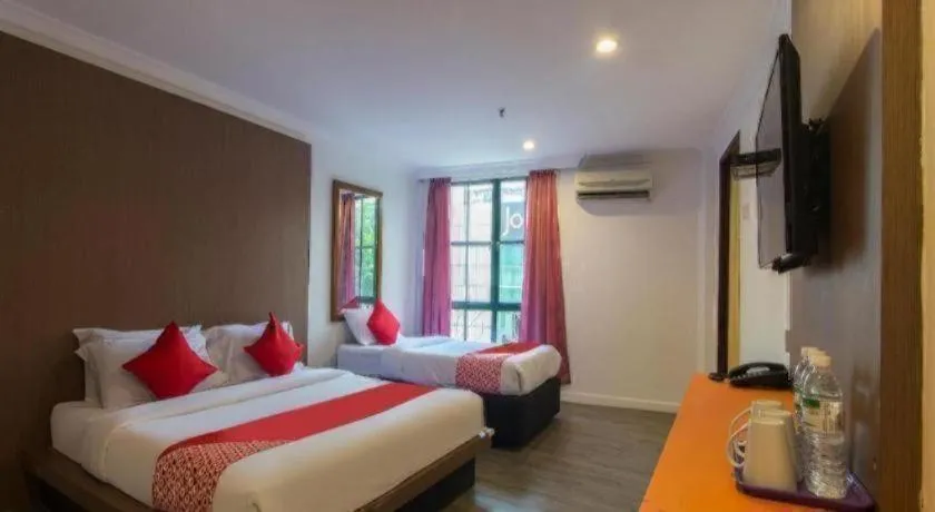 Bed in OYO 1045 Azimuth Hotel