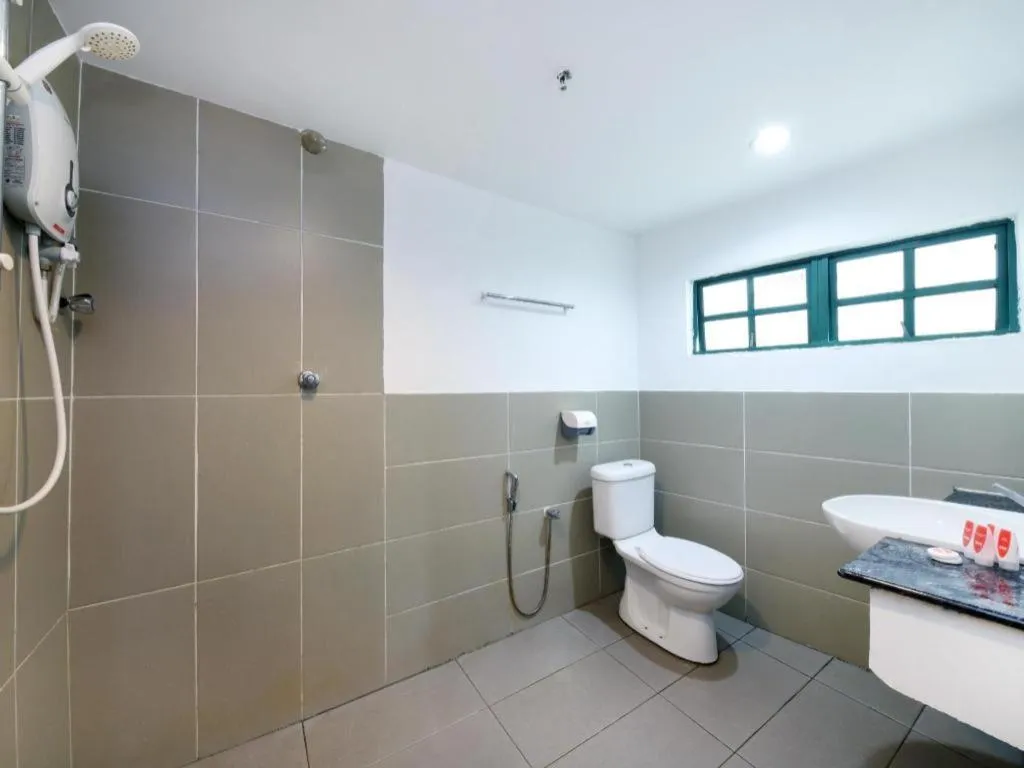 OYO 1045 Azimuth Hotel