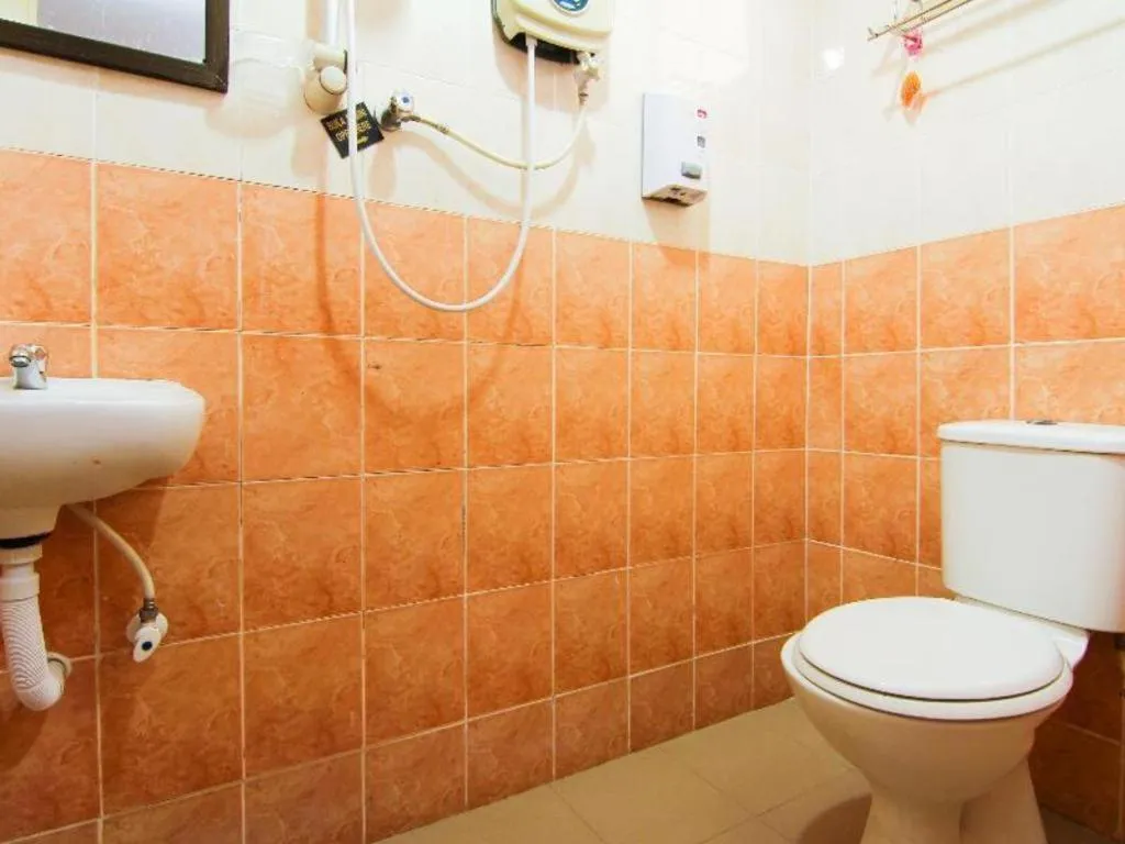 OYO 11343 Hotel Putra Iskandar