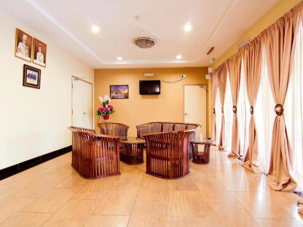 OYO 11343 Hotel Putra Iskandar