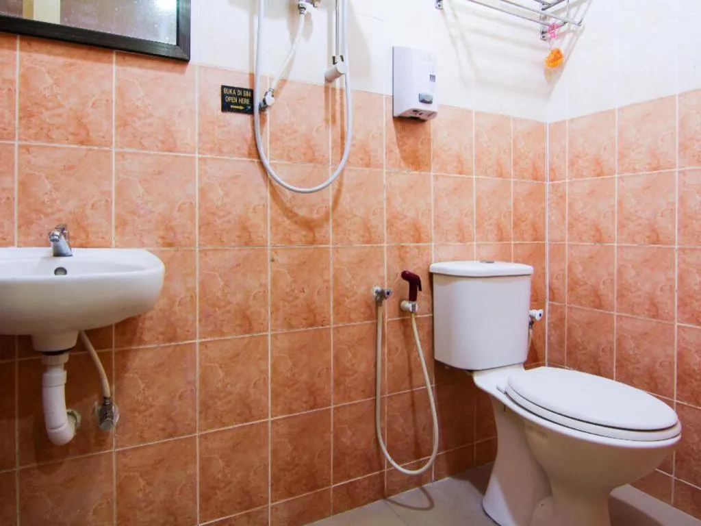 OYO 11343 Hotel Putra Iskandar