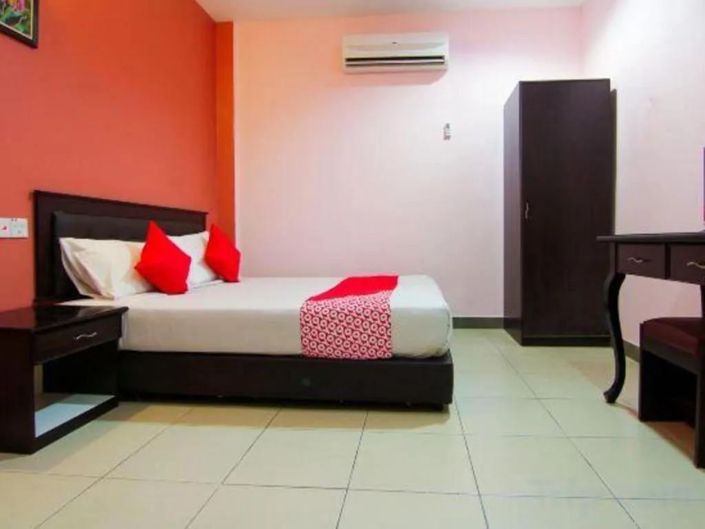 Bed in OYO 11343 Hotel Putra Iskandar