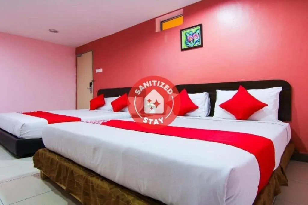 Bed in OYO 11343 Hotel Putra Iskandar