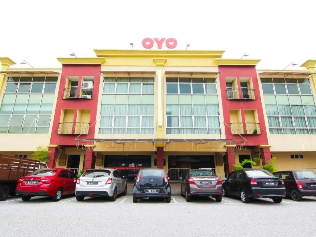 OYO 11343 Hotel Putra Iskandar