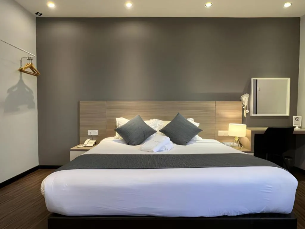 Bed in V Plus Hotel Ipoh