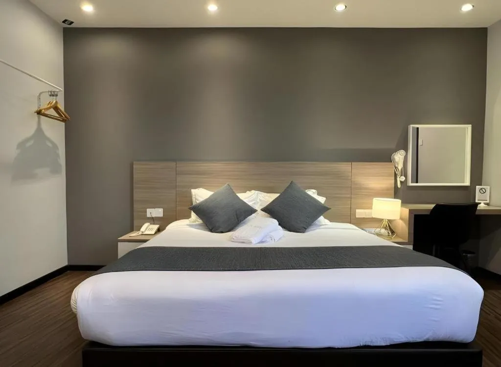 Bed in V Plus Hotel Ipoh