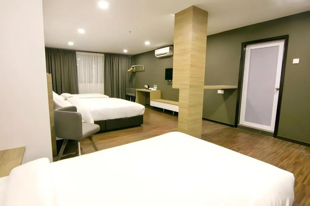 Bed in V Plus Hotel Ipoh
