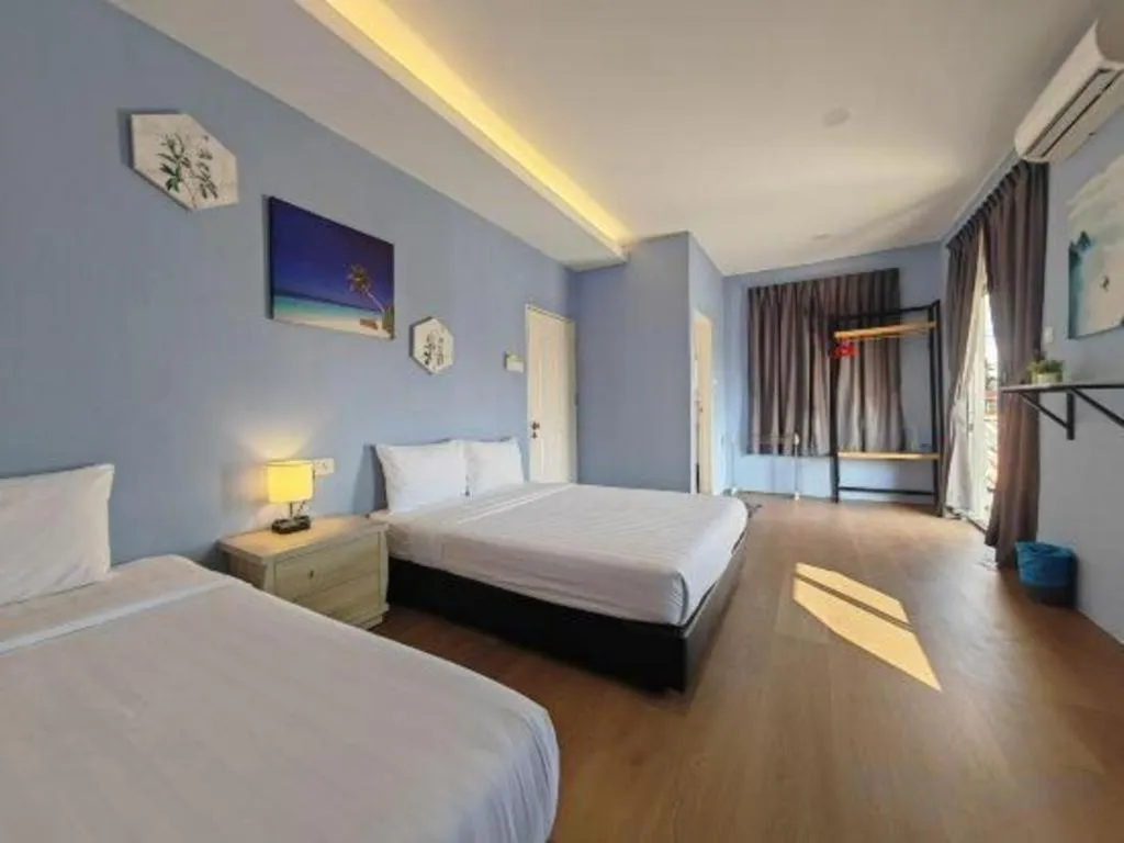 Bed in Semporna Dream Villa