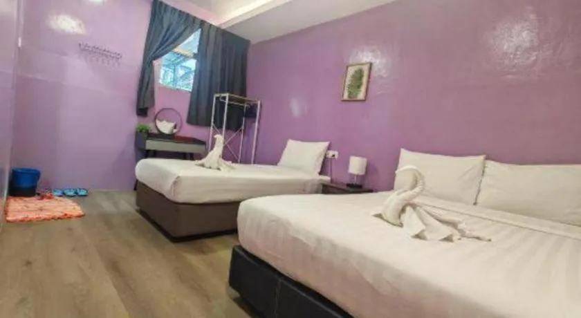 Bed in Semporna Dream Villa