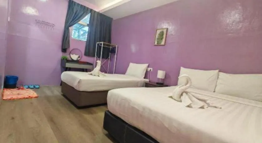 Bed in Semporna Dream Villa