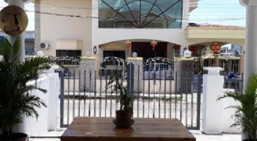 Semporna Dream Villa