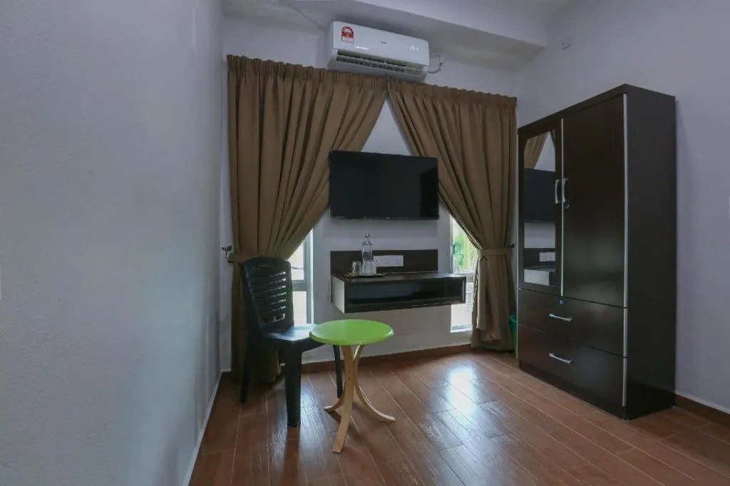 OYO 89859 PP Traveller's Hotel