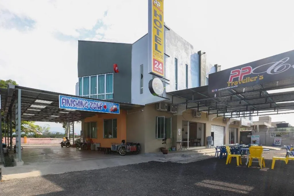 OYO 89859 PP Traveller's Hotel