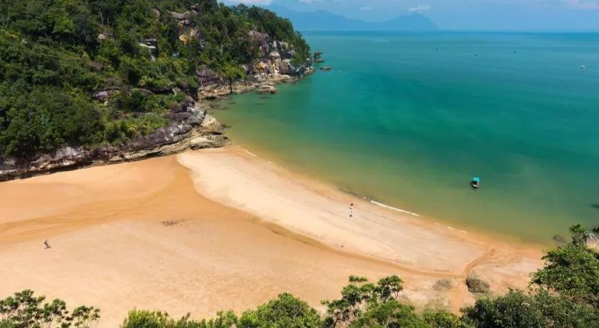 Capital O 89876 Safari Hotel