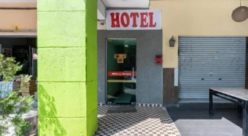 OYO 89844 Green Villa Hotel