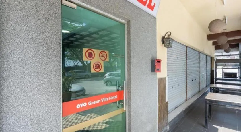 OYO 89844 Green Villa Hotel