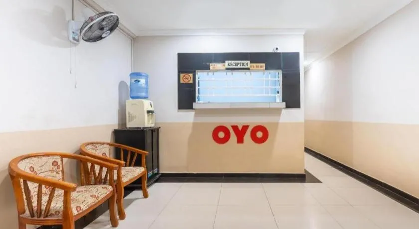 OYO 89844 Green Villa Hotel