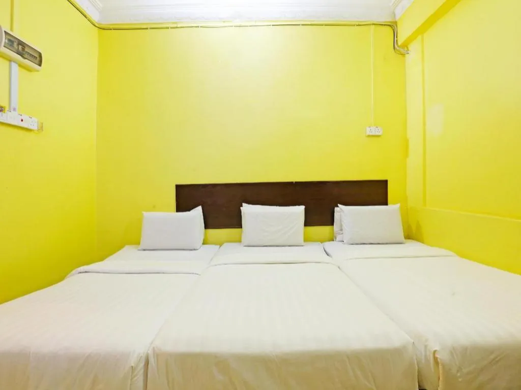 Bed in OYO 89822 Hotel As Salam