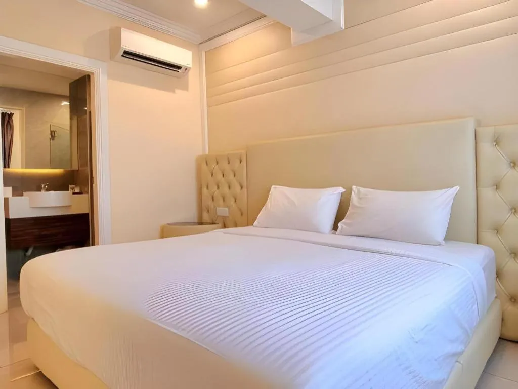 Bed in Ritzton Hotel