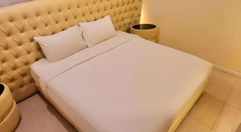 Bed in Ritzton Hotel